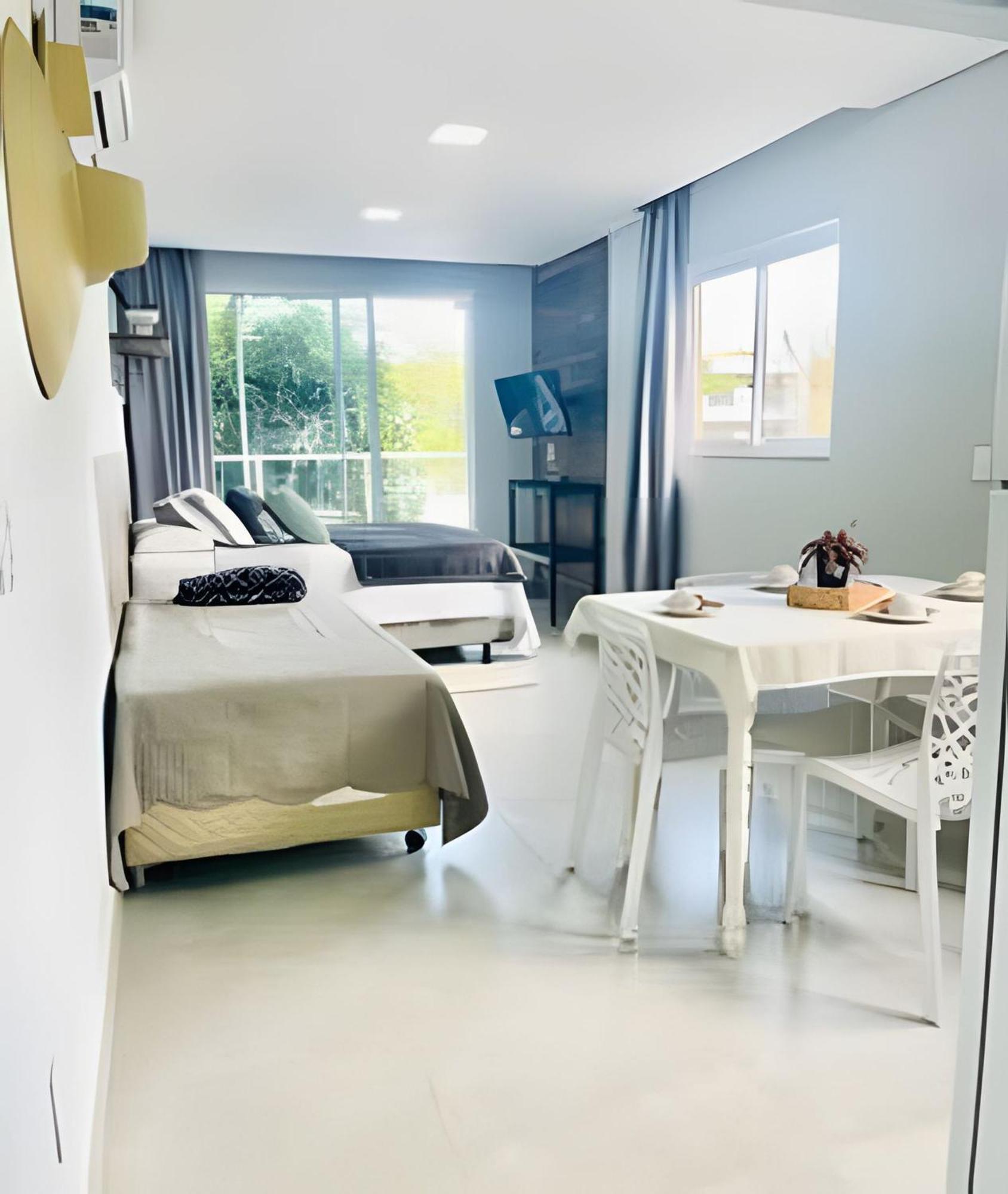 Novo 200m Da De Apartment Bombinhas
